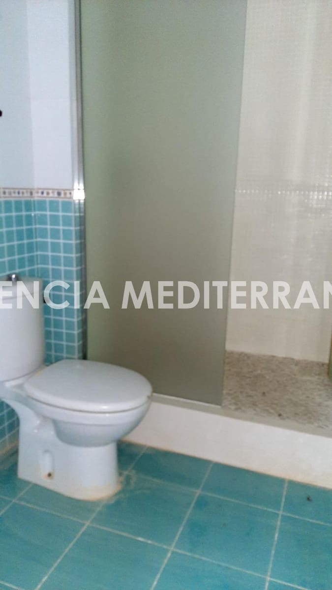 2 slaapkamer Rijtjeshuis te koop in Chiva met zwembad garage - € 190.000 (Ref: 9335042)