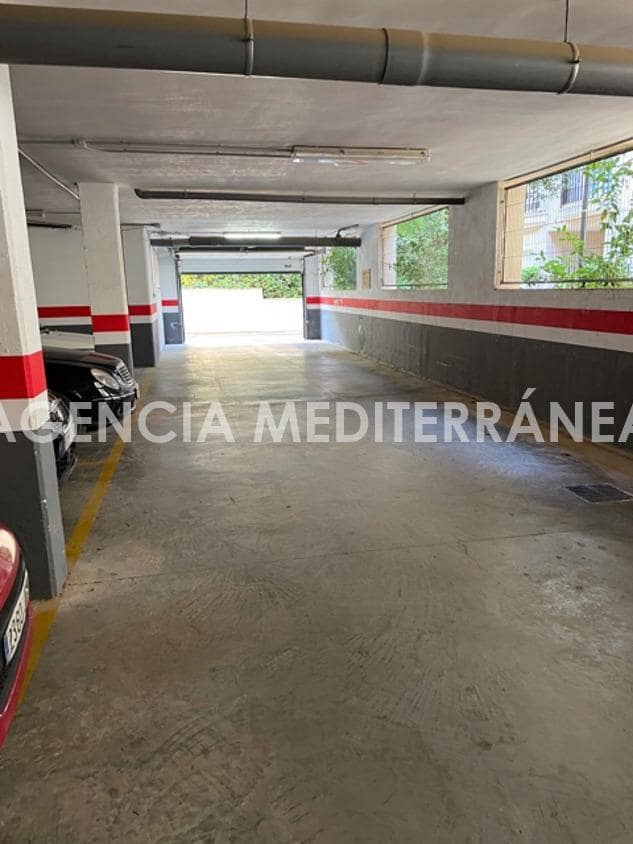 2 slaapkamer Rijtjeshuis te koop in Chiva met zwembad garage - € 190.000 (Ref: 9335042)