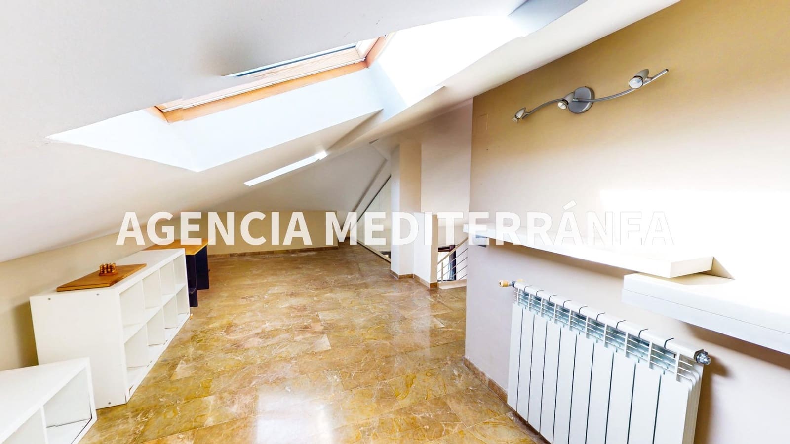 3 soveværelse Penthouse til salg i Alcasser - € 207.000 (Ref: 9338124)