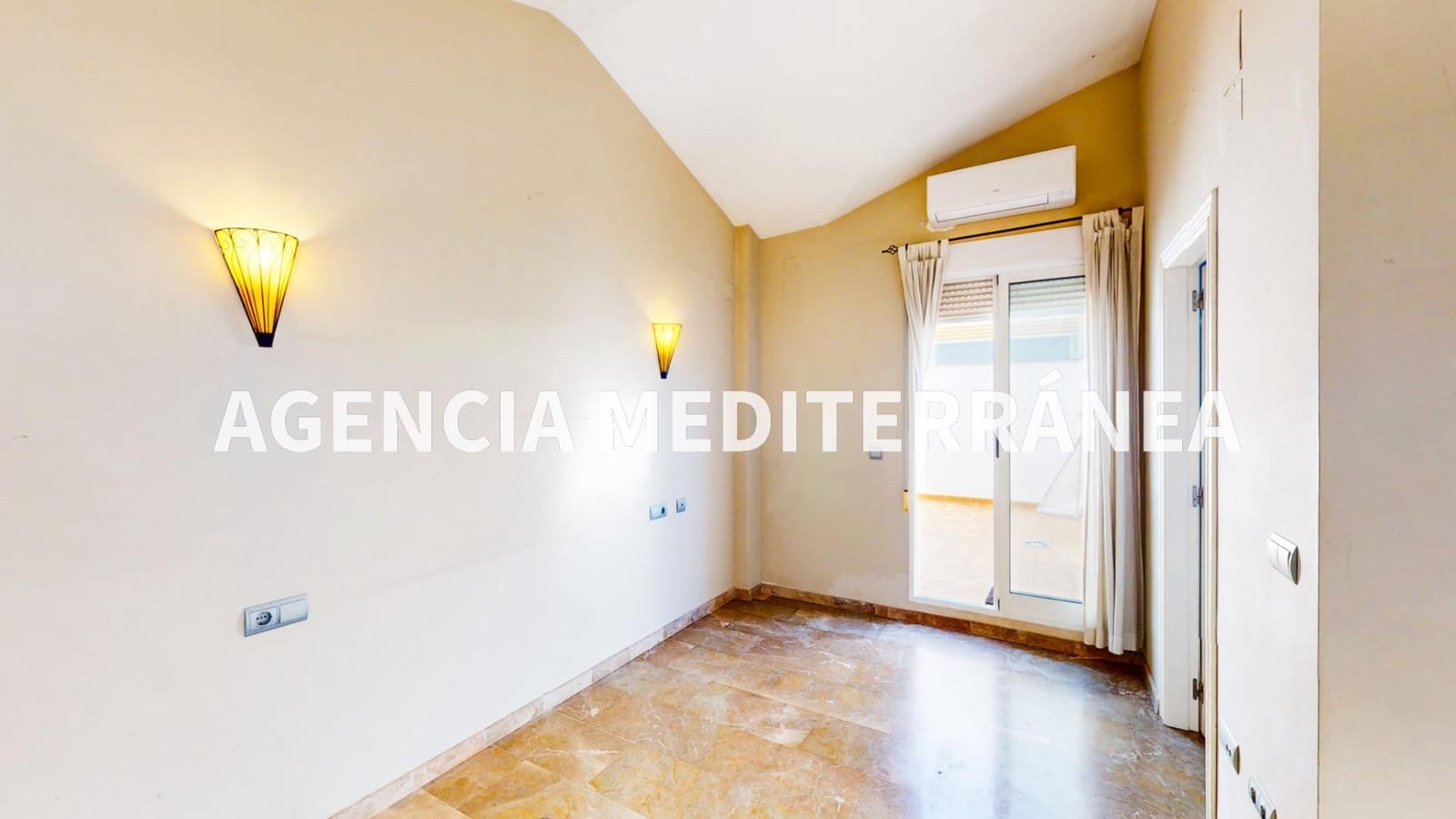 3 bedroom Penthouse for sale in Alcasser - € 207,000 (Ref: 9338124)
