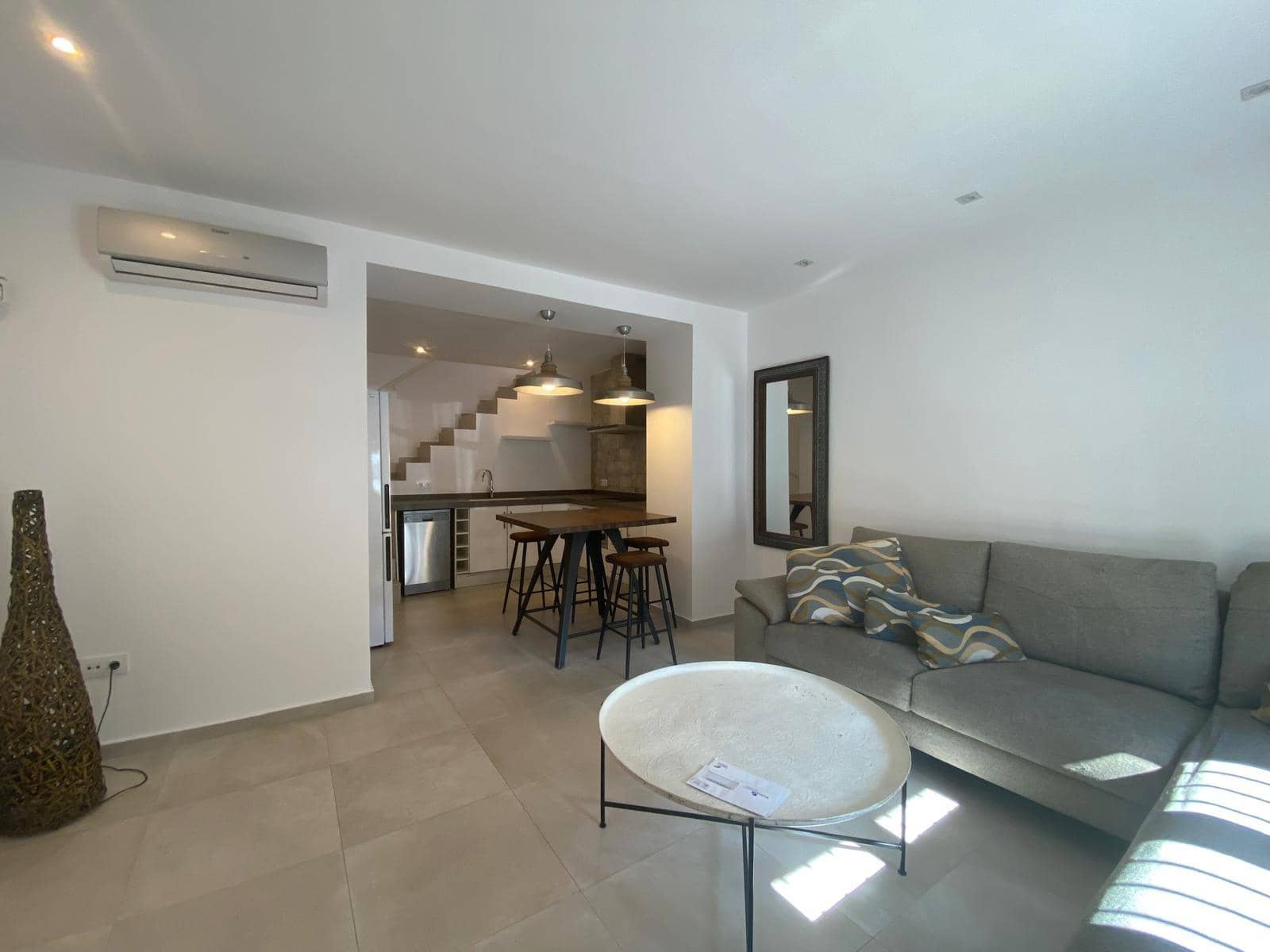 2 makuuhuone Omakotitalo vuokrattavana paikassa Denia - 1 700 € (Ref: 9338125)