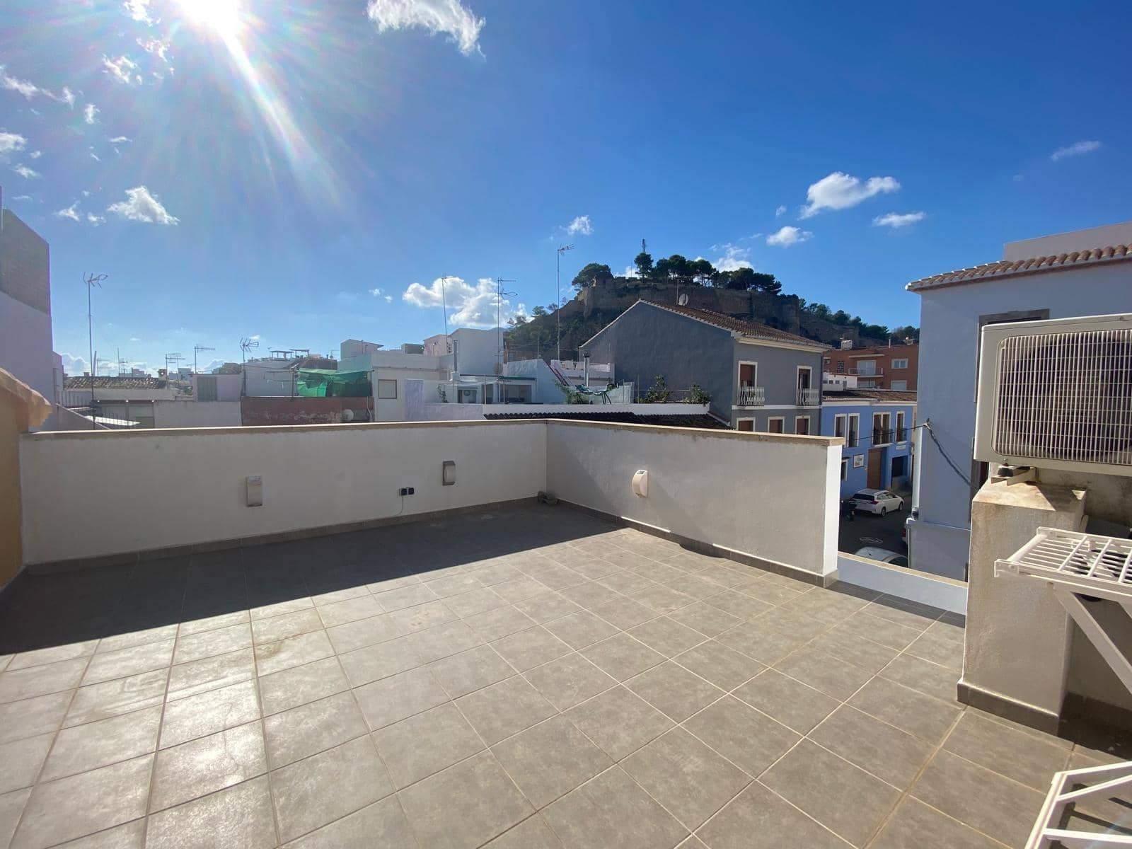 2 makuuhuone Omakotitalo vuokrattavana paikassa Denia - 1 700 € (Ref: 9338125)