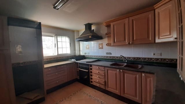 3 sovrum Semi-fristående Villa till salu i Vilamarxant / Villamarchante med pool garage - 250 000 € (Ref: 9341284)