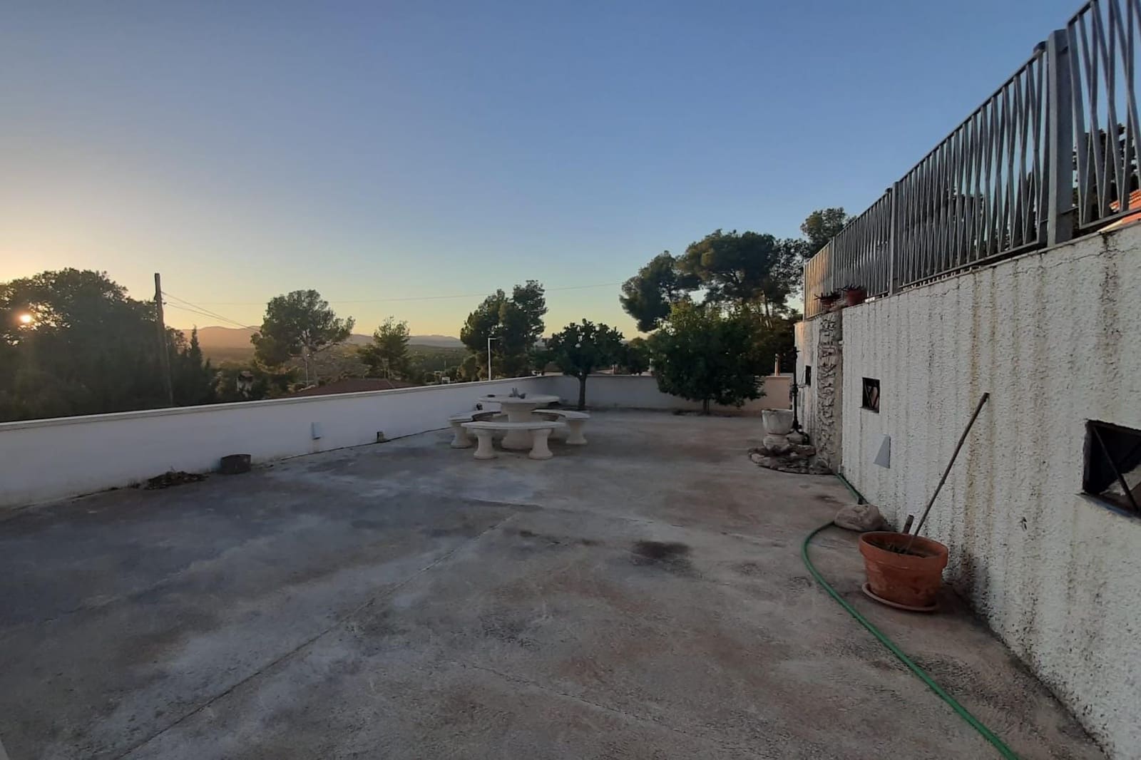 3 Zimmer Doppelhaus zu verkaufen in Vilamarxant / Villamarchante mit Pool Garage - 250.000 € (Ref: 9341284)