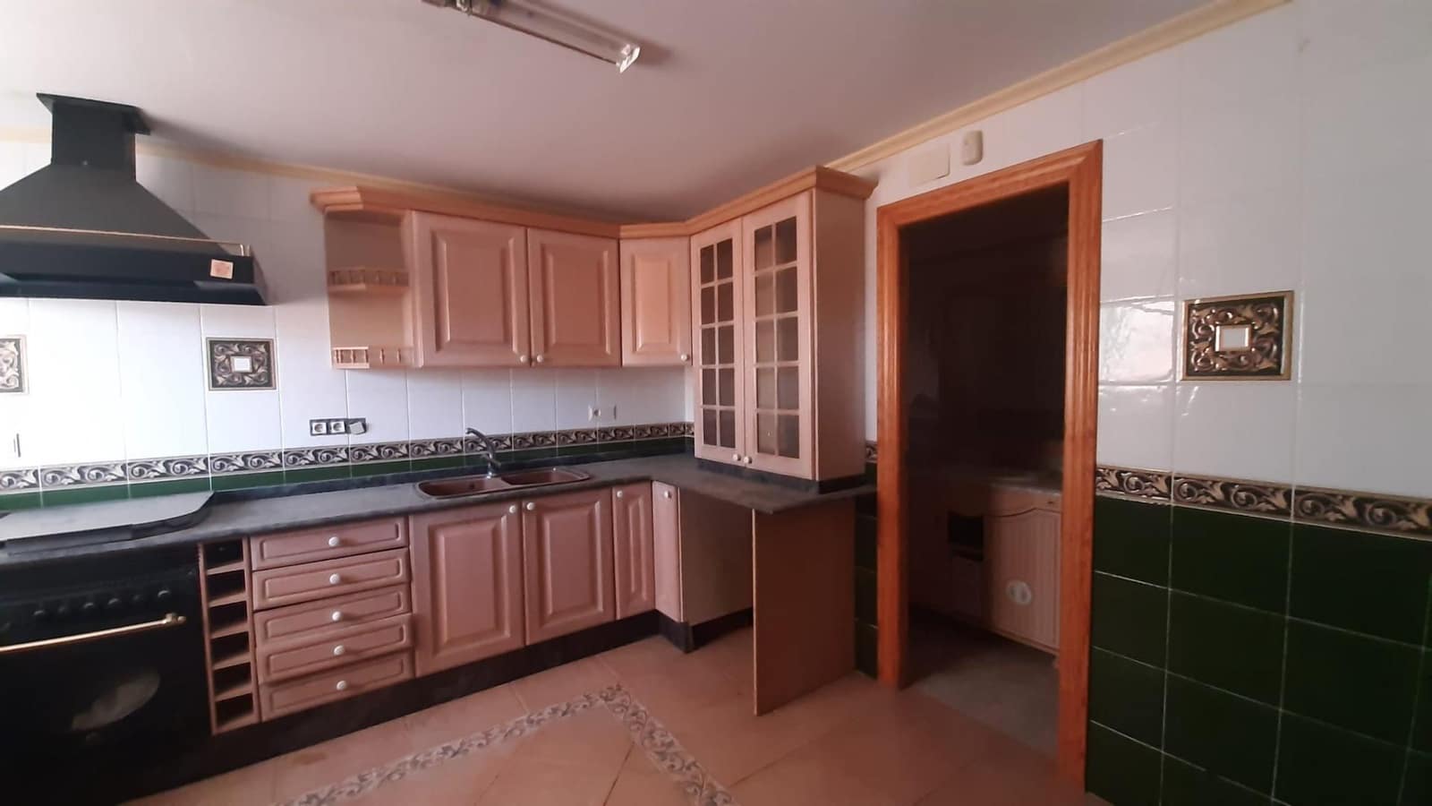 3 Zimmer Doppelhaus zu verkaufen in Vilamarxant / Villamarchante mit Pool Garage - 250.000 € (Ref: 9341284)