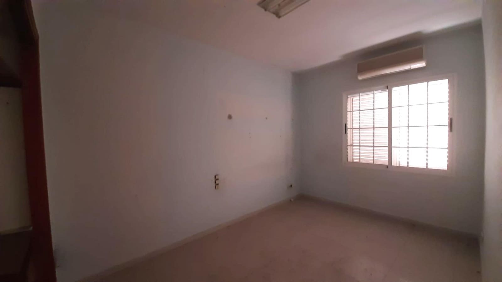 3 Zimmer Doppelhaus zu verkaufen in Vilamarxant / Villamarchante mit Pool Garage - 250.000 € (Ref: 9341284)