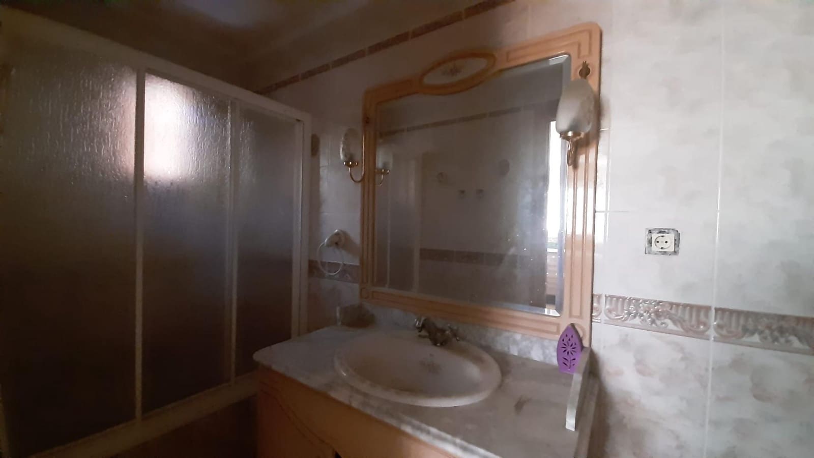 3 Zimmer Doppelhaus zu verkaufen in Vilamarxant / Villamarchante mit Pool Garage - 250.000 € (Ref: 9341284)