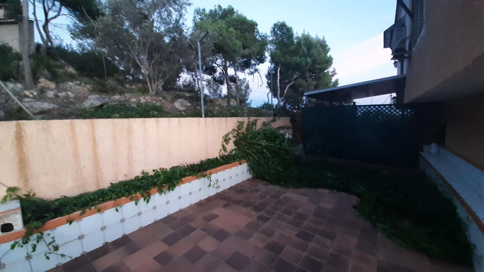 3 Zimmer Doppelhaus zu verkaufen in Vilamarxant / Villamarchante mit Pool Garage - 250.000 € (Ref: 9341284)