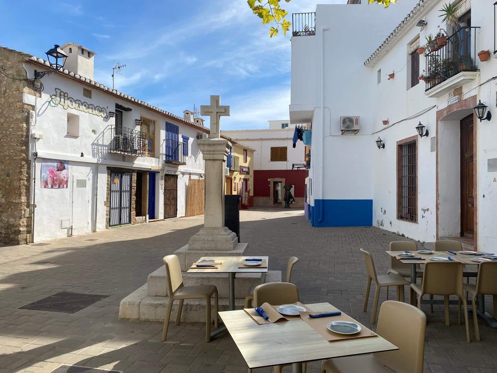 3 bedroom Restaurant/Bar for sale in Denia - € 589,000 (Ref: 9344864)