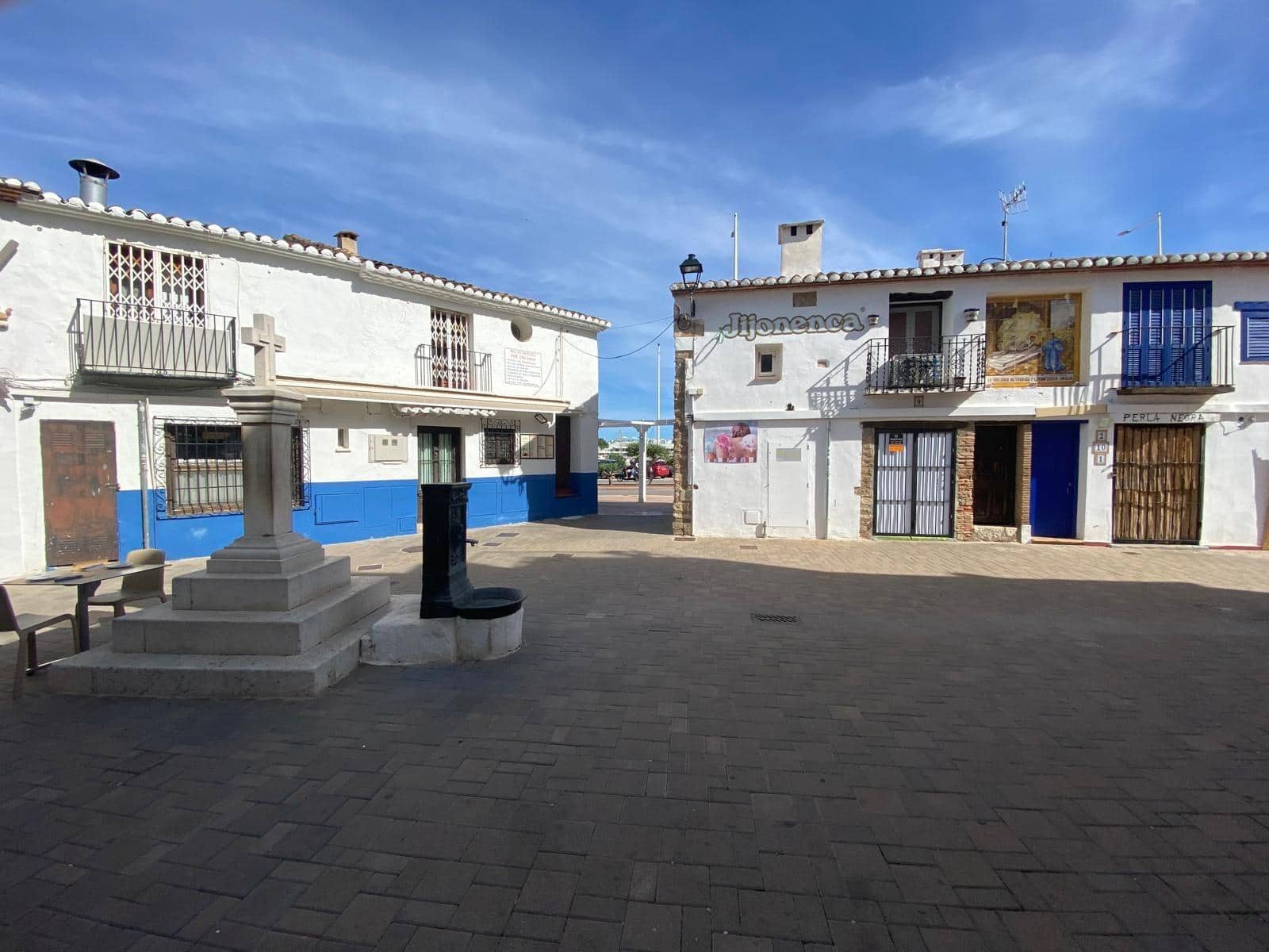 3 bedroom Restaurant/Bar for sale in Denia - € 589,000 (Ref: 9344864)