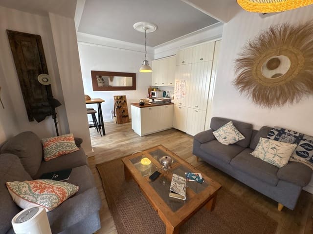 Apartamento de 3 habitaciones en Centro Urbano, Dénia en venta - 285.000 € (Ref: 9349650)