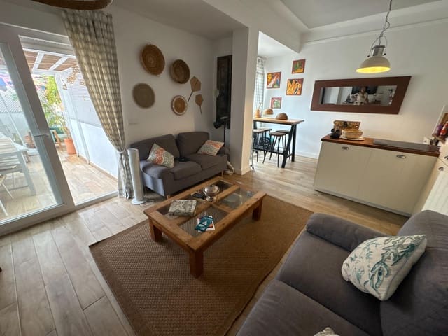 Apartamento de 3 habitaciones en Centro Urbano, Dénia en venta - 285.000 € (Ref: 9349650)