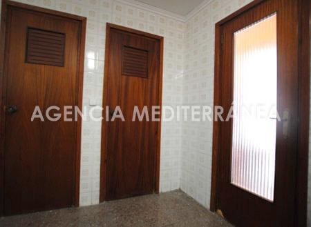 4 slaapkamer Flat te koop in Centro Urbano, Dénia - € 159.000 (Ref: 9355932)