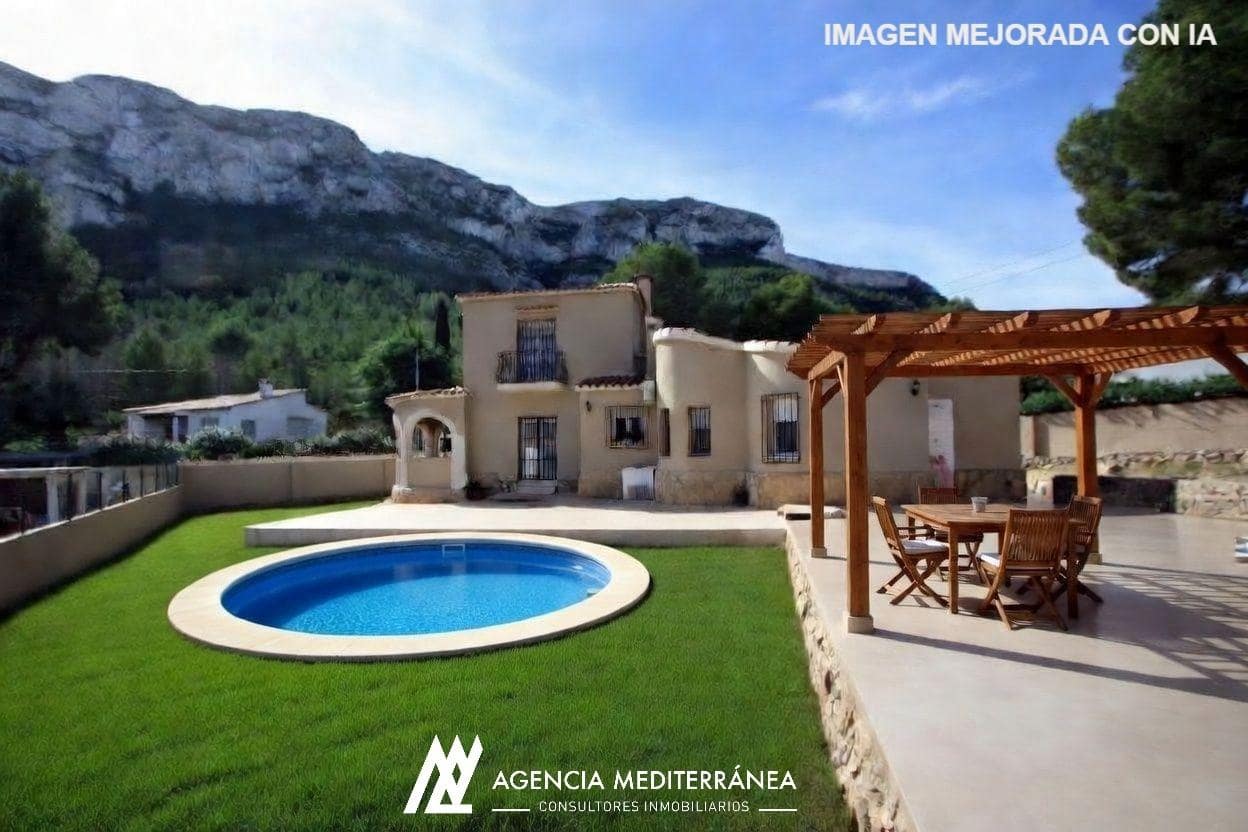 4 slaapkamer Villa te koop in Denia met garage - € 525.000 (Ref: 9359680)