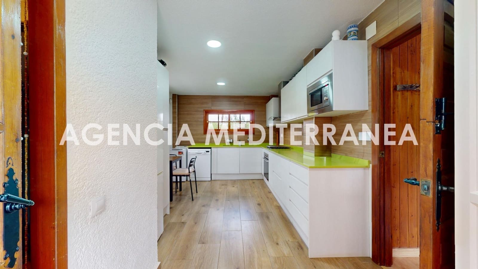 4 slaapkamer Villa te koop in Serra met zwembad - € 690.000 (Ref: 9383040)