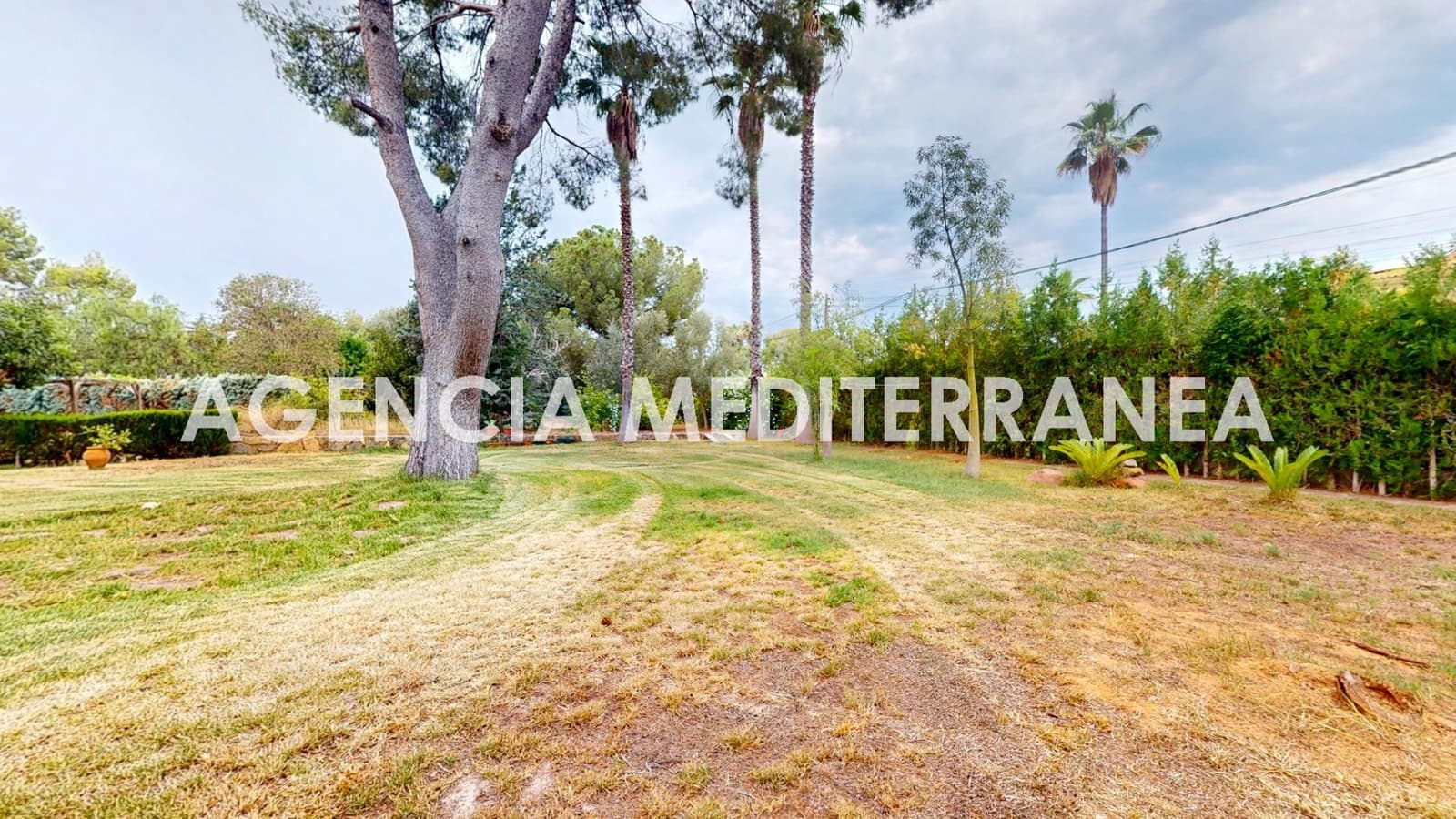 4 slaapkamer Villa te koop in Serra met zwembad - € 690.000 (Ref: 9383040)