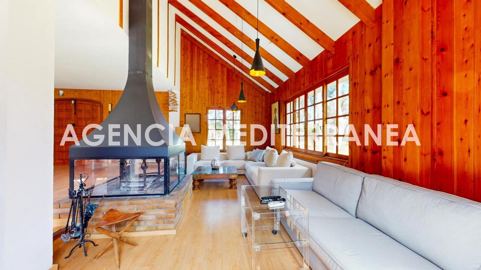 4 Zimmer Villa zu verkaufen in Serra mit Pool - 690.000 € (Ref: 9383040)