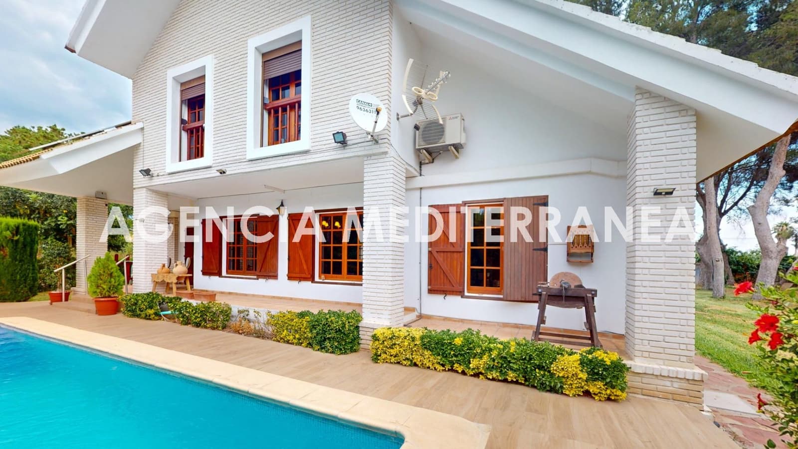 4 bedroom Villa for sale in Serra with pool - € 690,000 (Ref: 9383040)