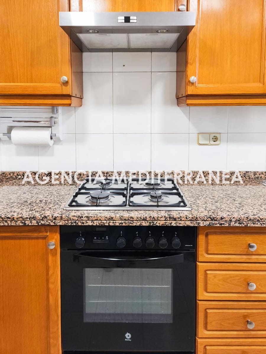 4 sypialnia Mieszkanie do wynajęcia w Burjassot - 1 500 € (Ref: 9396098)