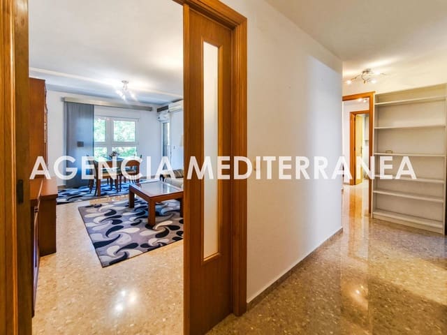 4 bedroom Flat for rent in Burjassot - € 1,500 (Ref: 9396098)