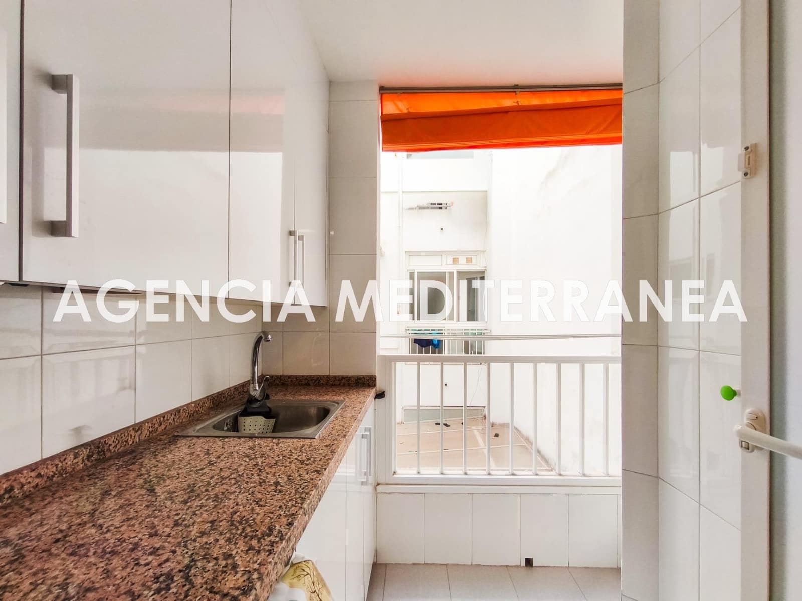 4 sypialnia Mieszkanie do wynajęcia w Burjassot - 1 500 € (Ref: 9396098)