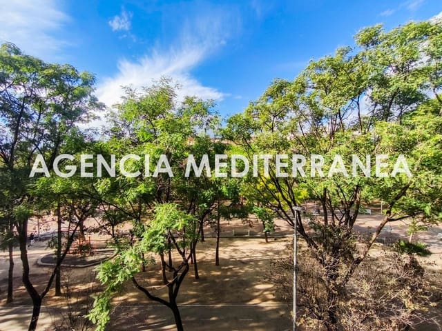 4 bedroom Flat for rent in Burjassot - € 1,500 (Ref: 9396098)