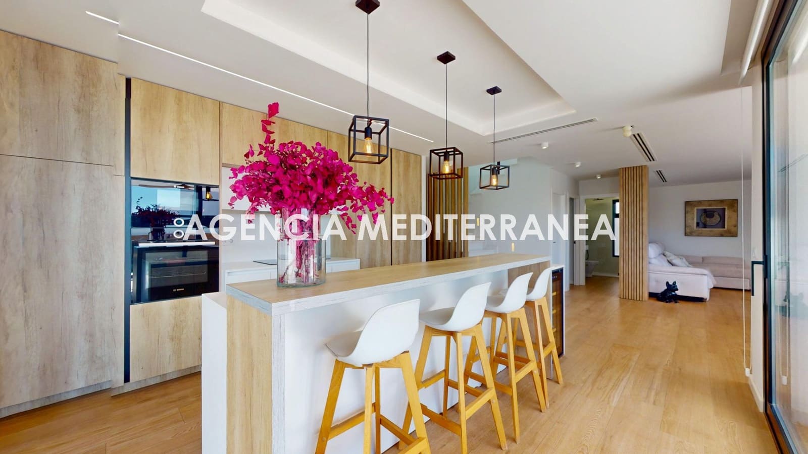 4 soveværelse Villa til salg i La Pobla de Vallbona med swimmingpool garage - € 789.000 (Ref: 9401185)