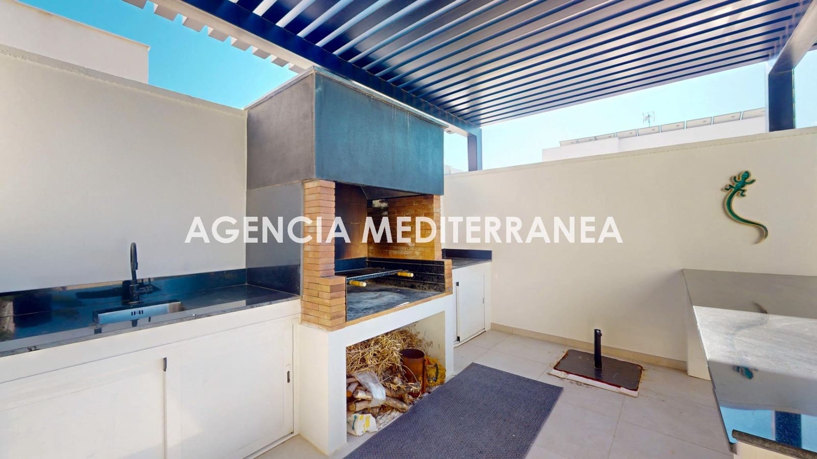 4 soveværelse Villa til salg i La Pobla de Vallbona med swimmingpool garage - € 789.000 (Ref: 9401185)
