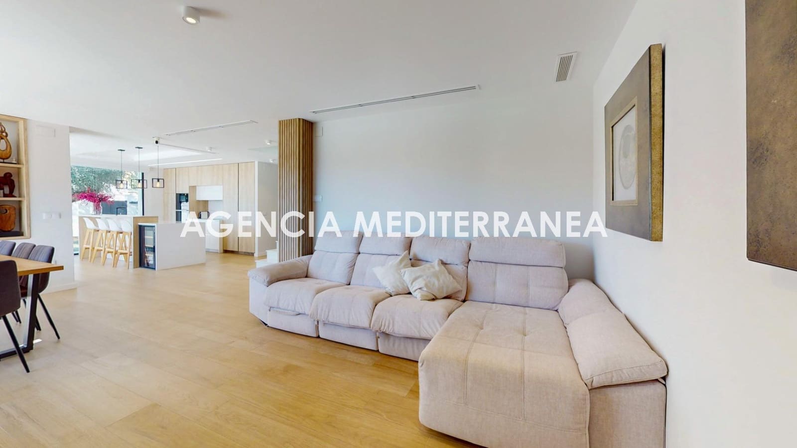 4 soveværelse Villa til salg i La Pobla de Vallbona med swimmingpool garage - € 789.000 (Ref: 9401185)