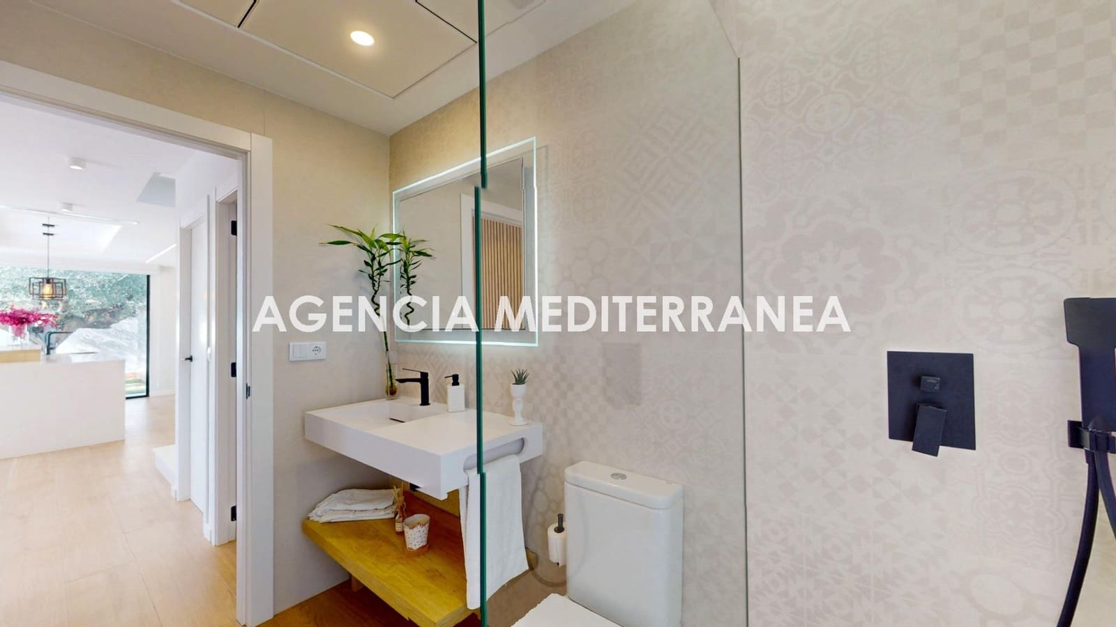 4 quarto Moradia para venda em La Pobla de Vallbona com piscina garagem - 789 000 € (Ref: 9401185)