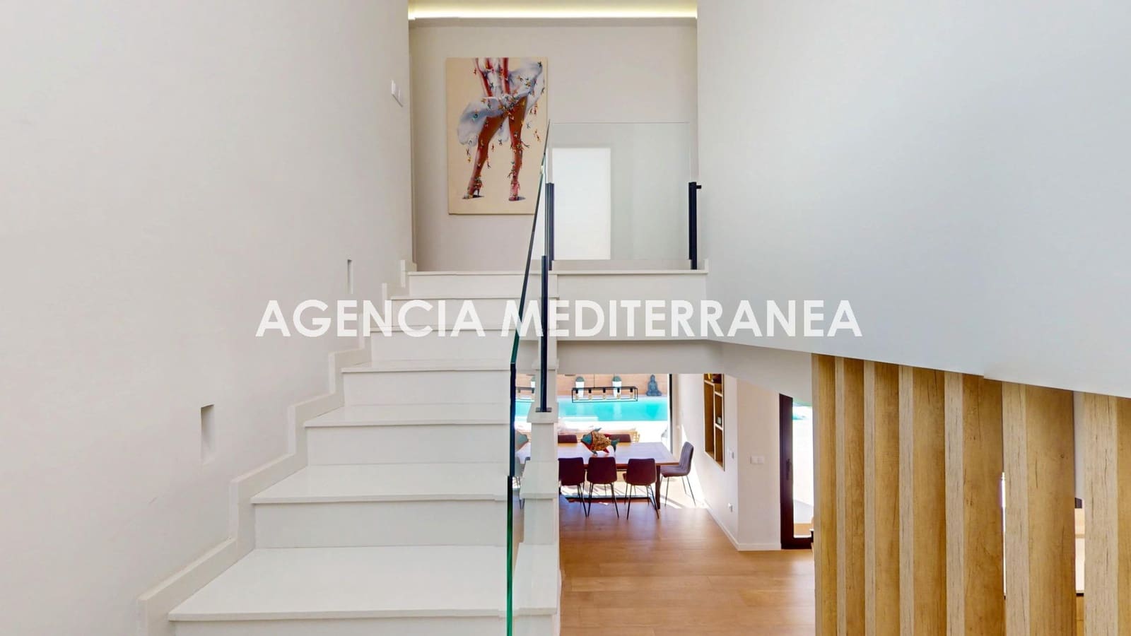 4 quarto Moradia para venda em La Pobla de Vallbona com piscina garagem - 789 000 € (Ref: 9401185)