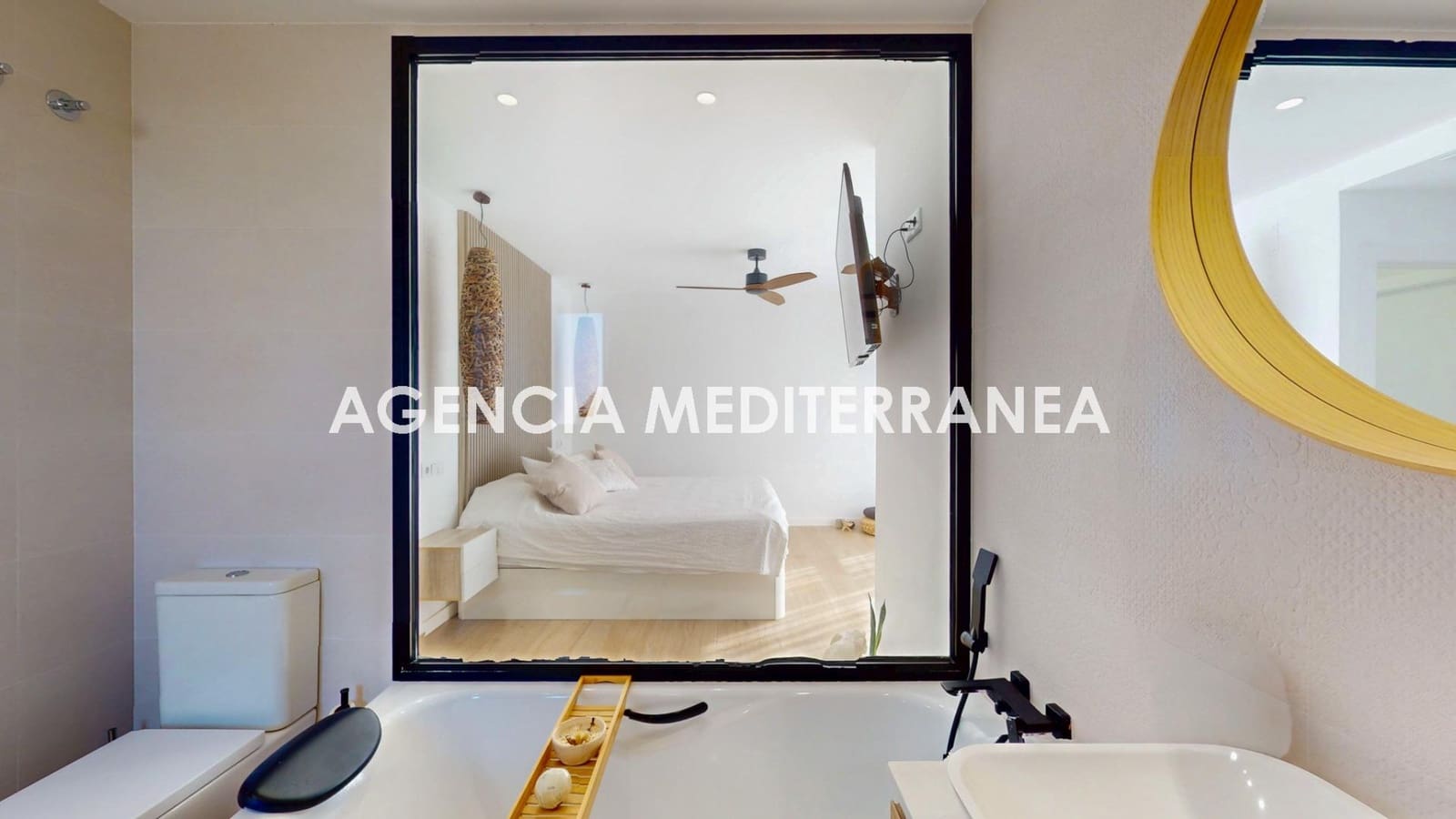 4 quarto Moradia para venda em La Pobla de Vallbona com piscina garagem - 789 000 € (Ref: 9401185)