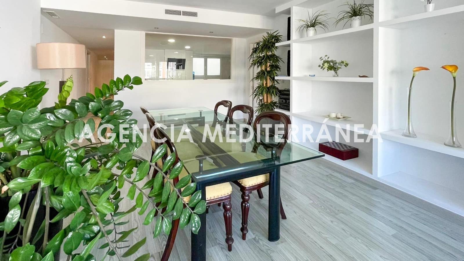 3 soverom Leilighet til leie i Valencia by med garasje - € 2 200 (Ref: 9414205)