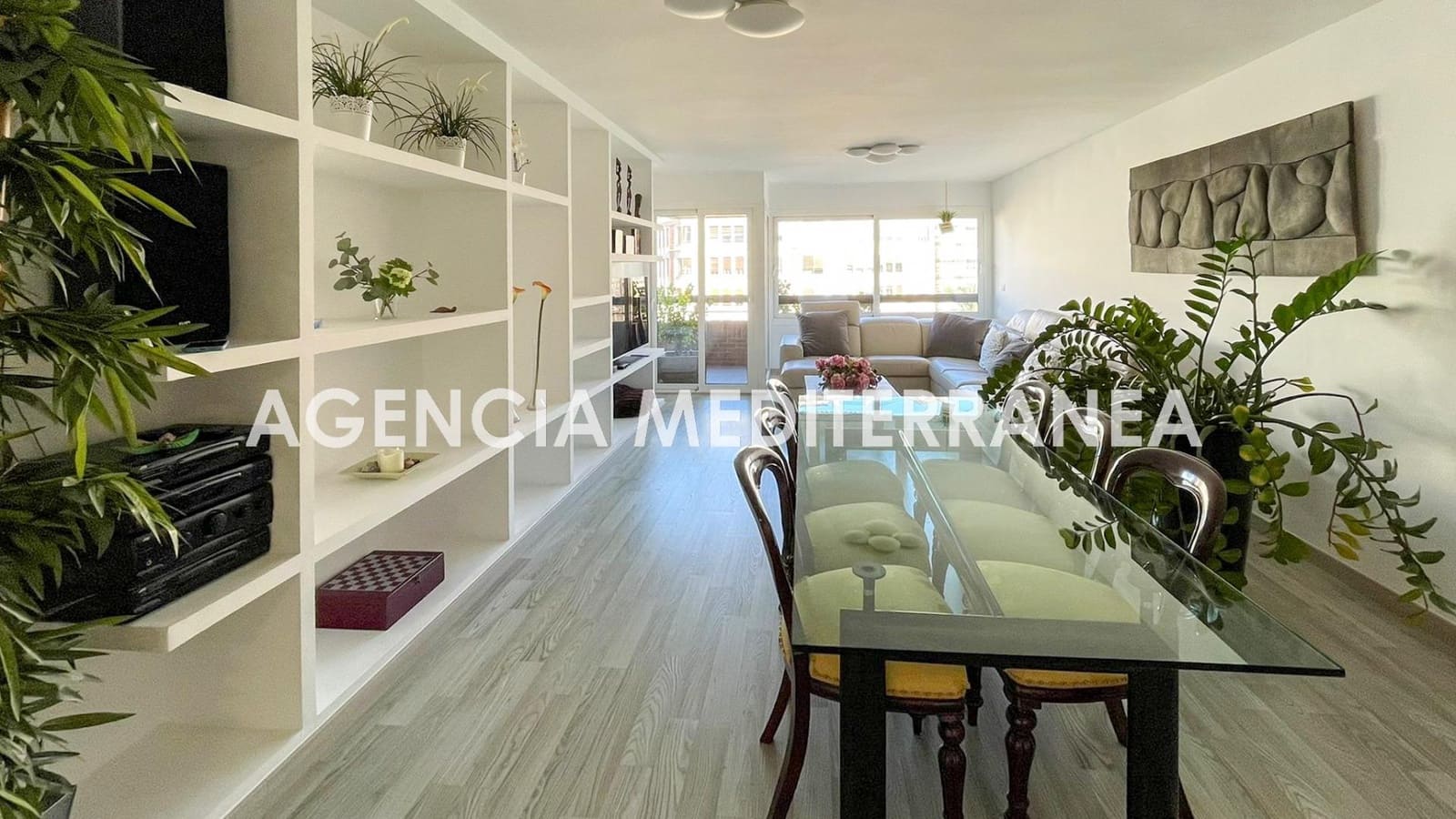 3 soverom Leilighet til leie i Valencia by med garasje - € 2 200 (Ref: 9414205)