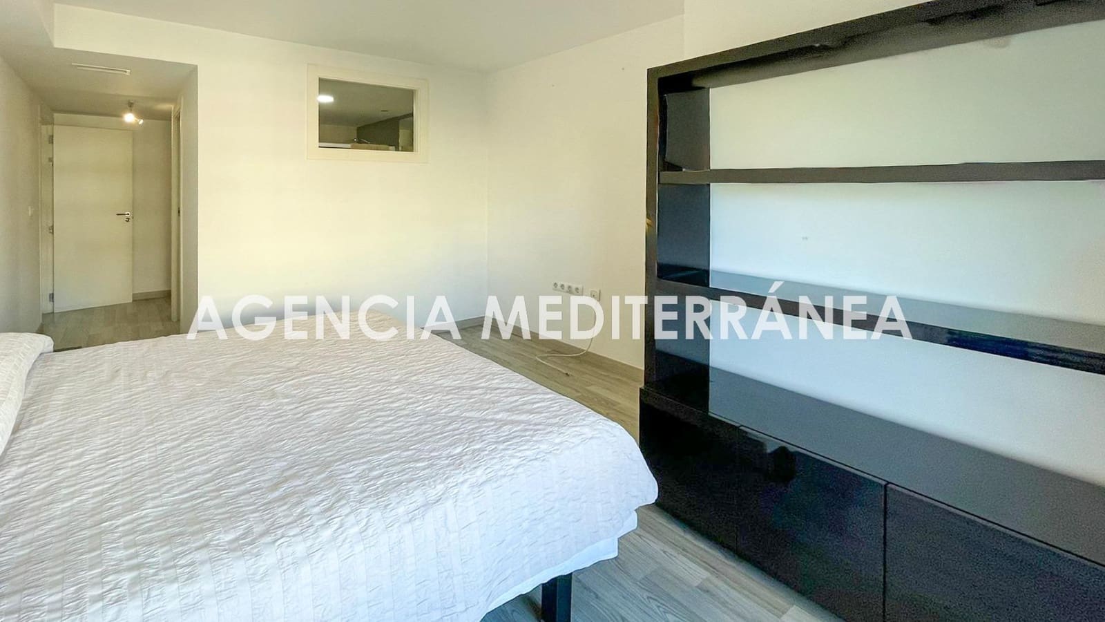 3 soverom Leilighet til leie i Valencia by med garasje - € 2 200 (Ref: 9414205)