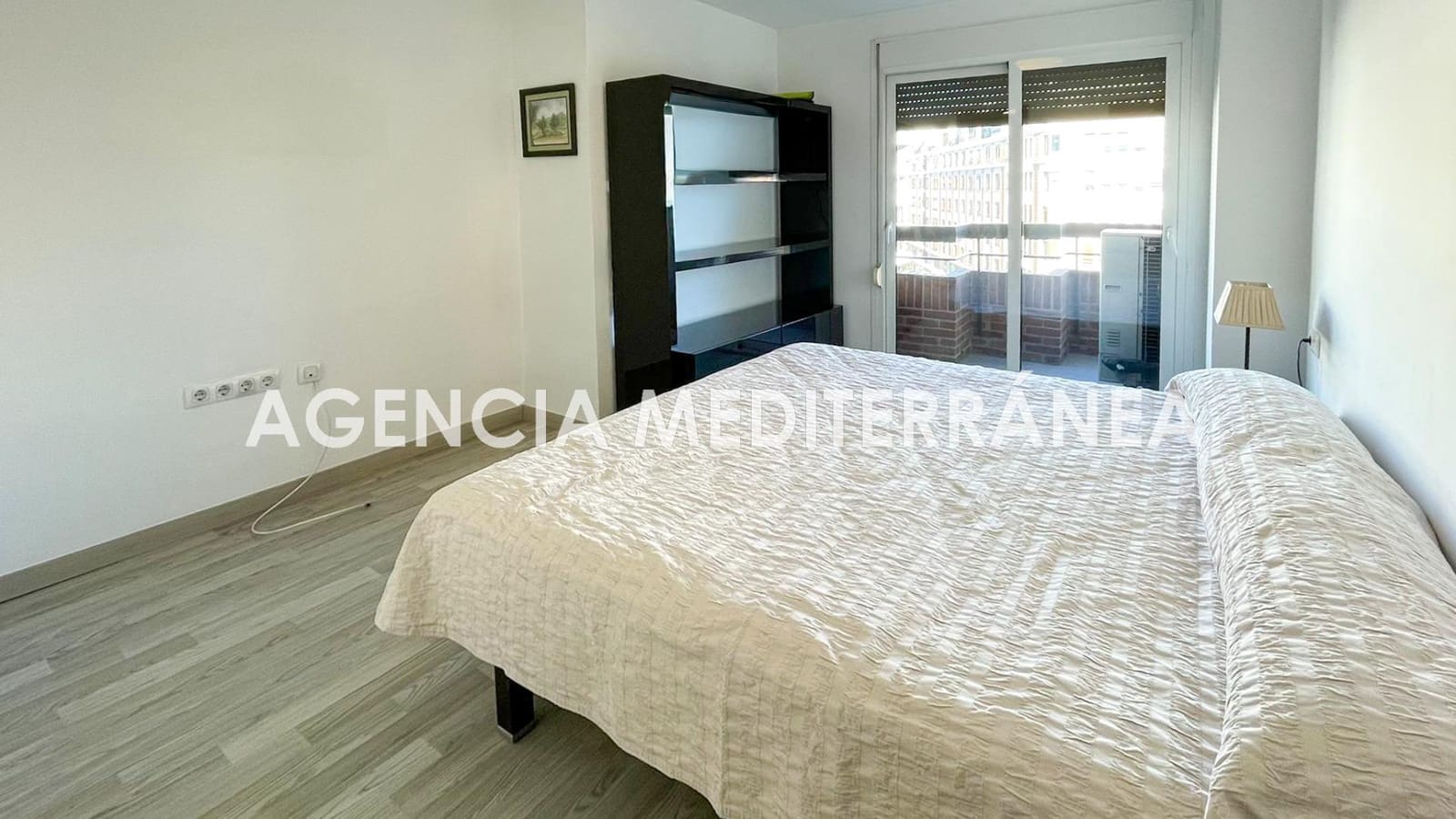 3 soverom Leilighet til leie i Valencia by med garasje - € 2 200 (Ref: 9414205)