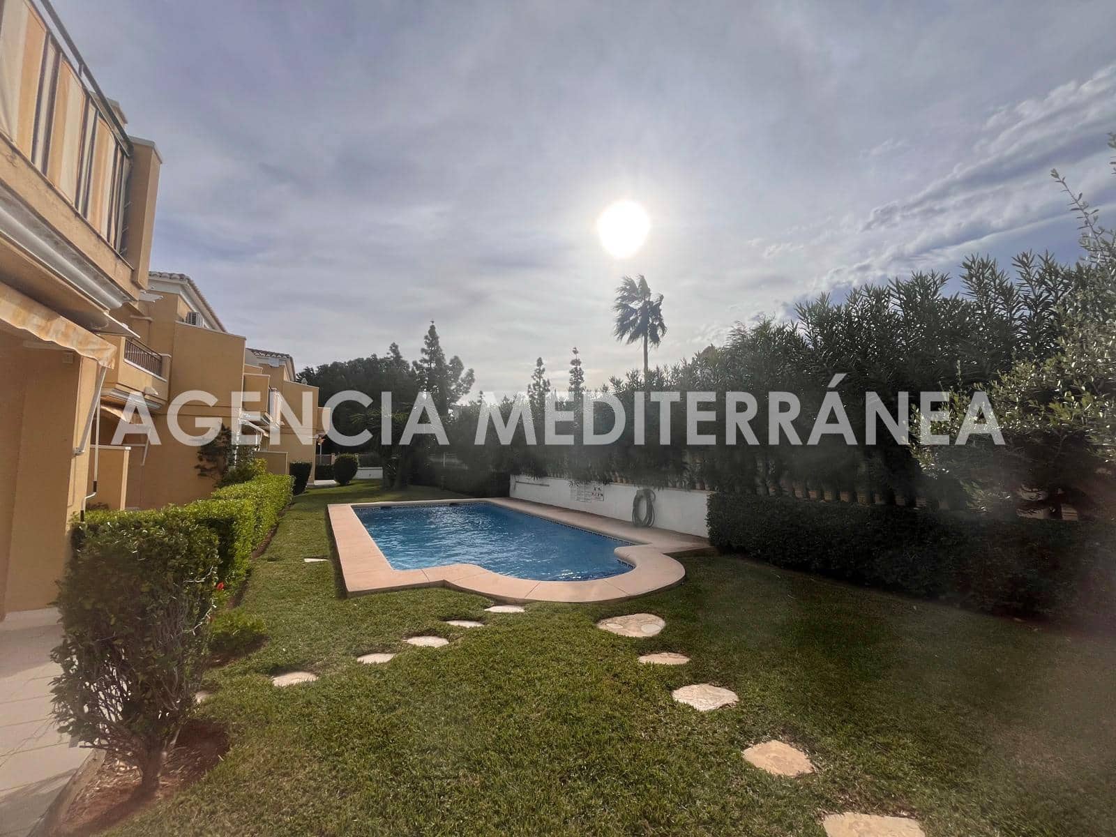 3 makuuhuone Rivitalo myytävänä paikassa Els Poblets mukana uima-altaan - 380 000 € (Ref: 9417653)