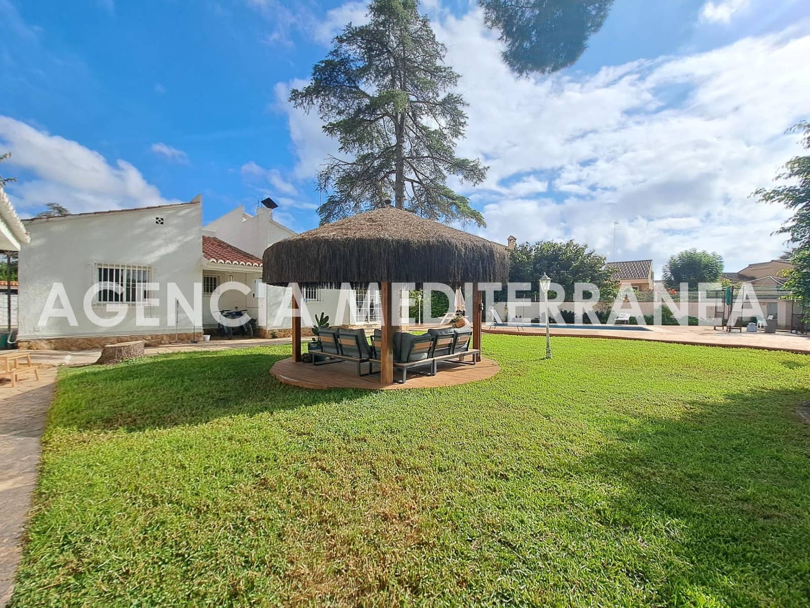 3 soveværelse Villa til salg i El Plantio med swimmingpool - € 615.000 (Ref: 9427304)