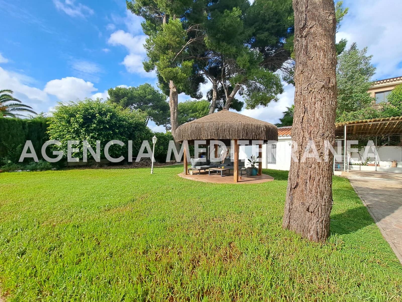 3 soveværelse Villa til salg i El Plantio med swimmingpool - € 615.000 (Ref: 9427304)