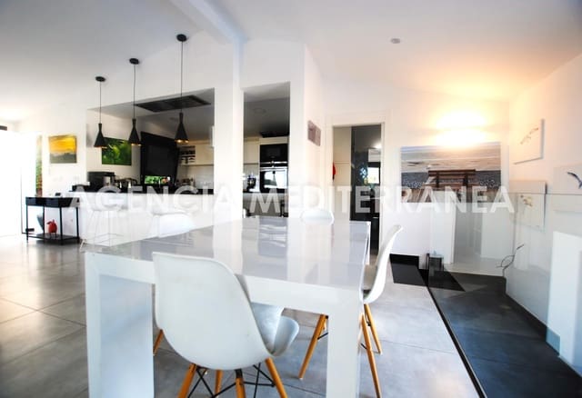 3 soveværelse Villa til salg i El Montgó, Dénia - € 695.000 (Ref: 9427305)