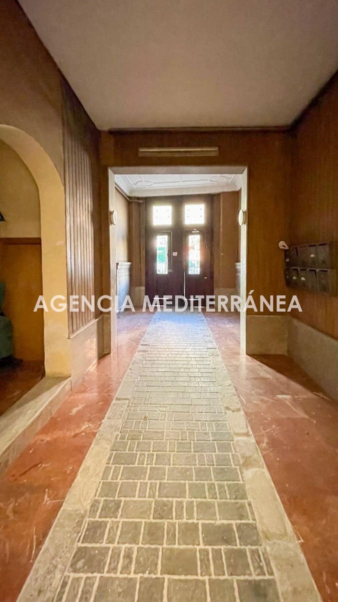1 sovrum Kommersiell till salu i Valencia stad - 399 000 € (Ref: 9431138)