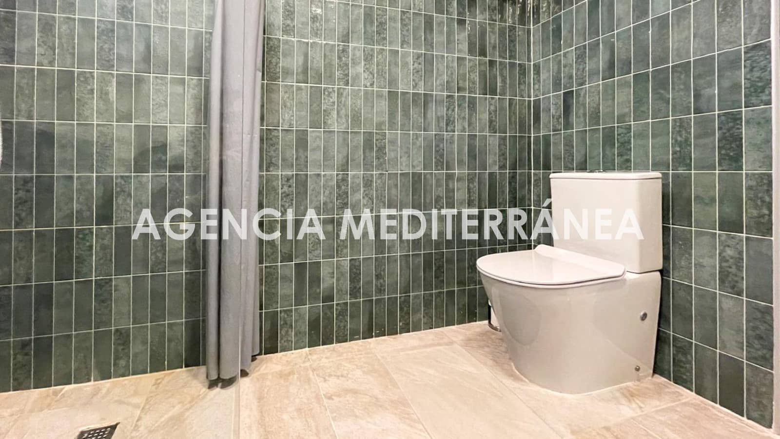1 sovrum Kommersiell till salu i Valencia stad - 399 000 € (Ref: 9431138)