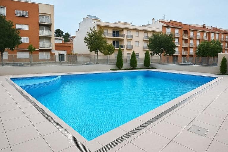 3 bedroom Flat for sale in Gandia with pool - € 277,342 (Ref: 9452229)