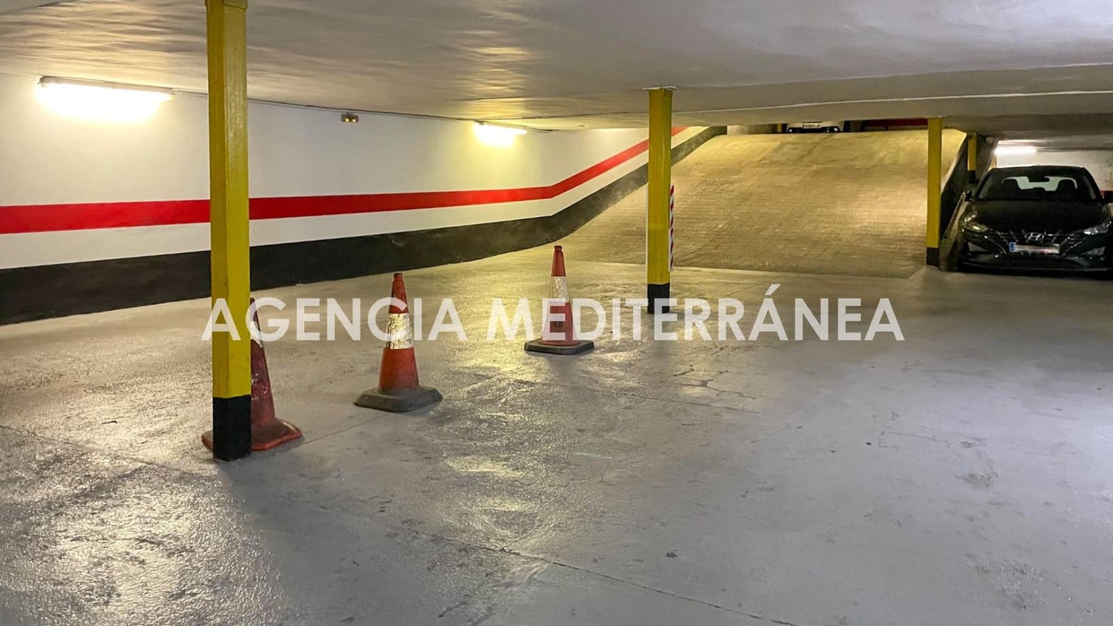 Garage te koop in Valencia stad - € 34.000 (Ref: 9462452)