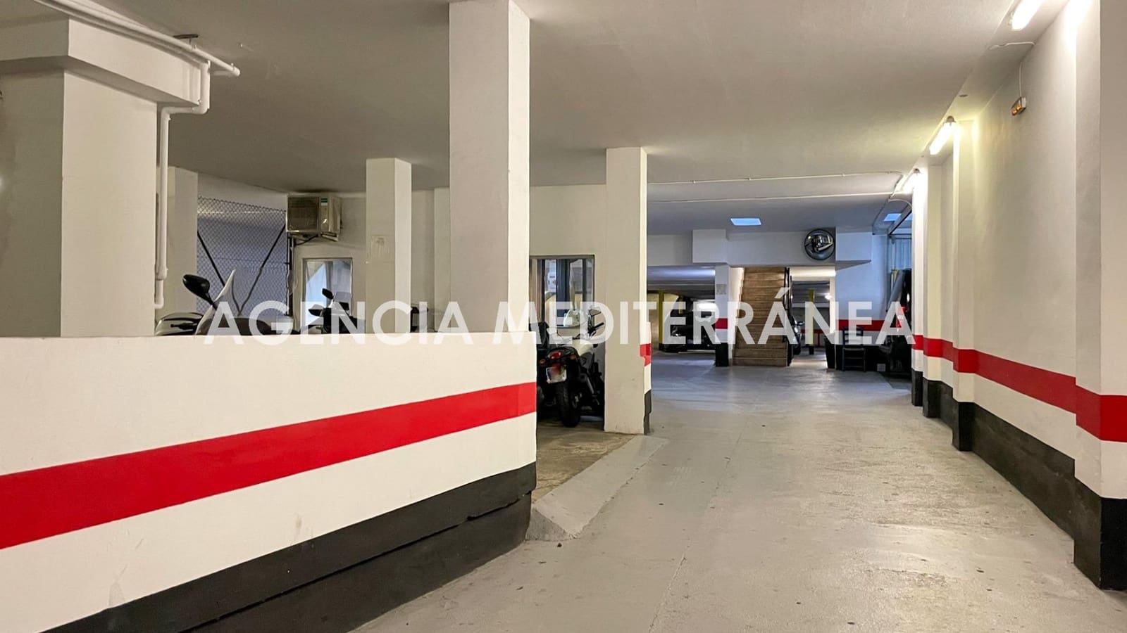 Garage te koop in Valencia stad - € 34.000 (Ref: 9462452)