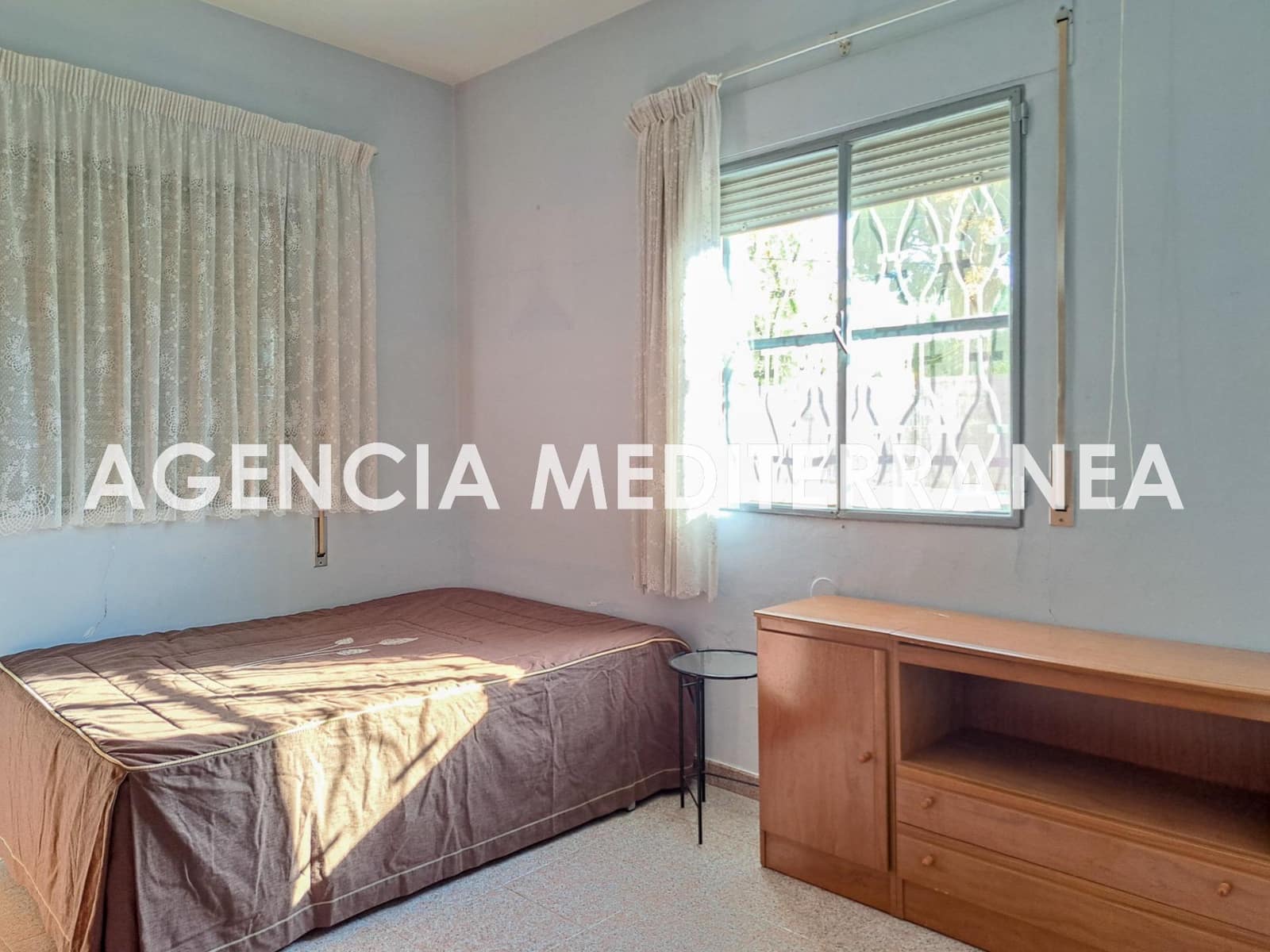 4 sypialnia Willa na sprzedaż w La Canada z basenem garażem - 750 000 € (Ref: 9473044)