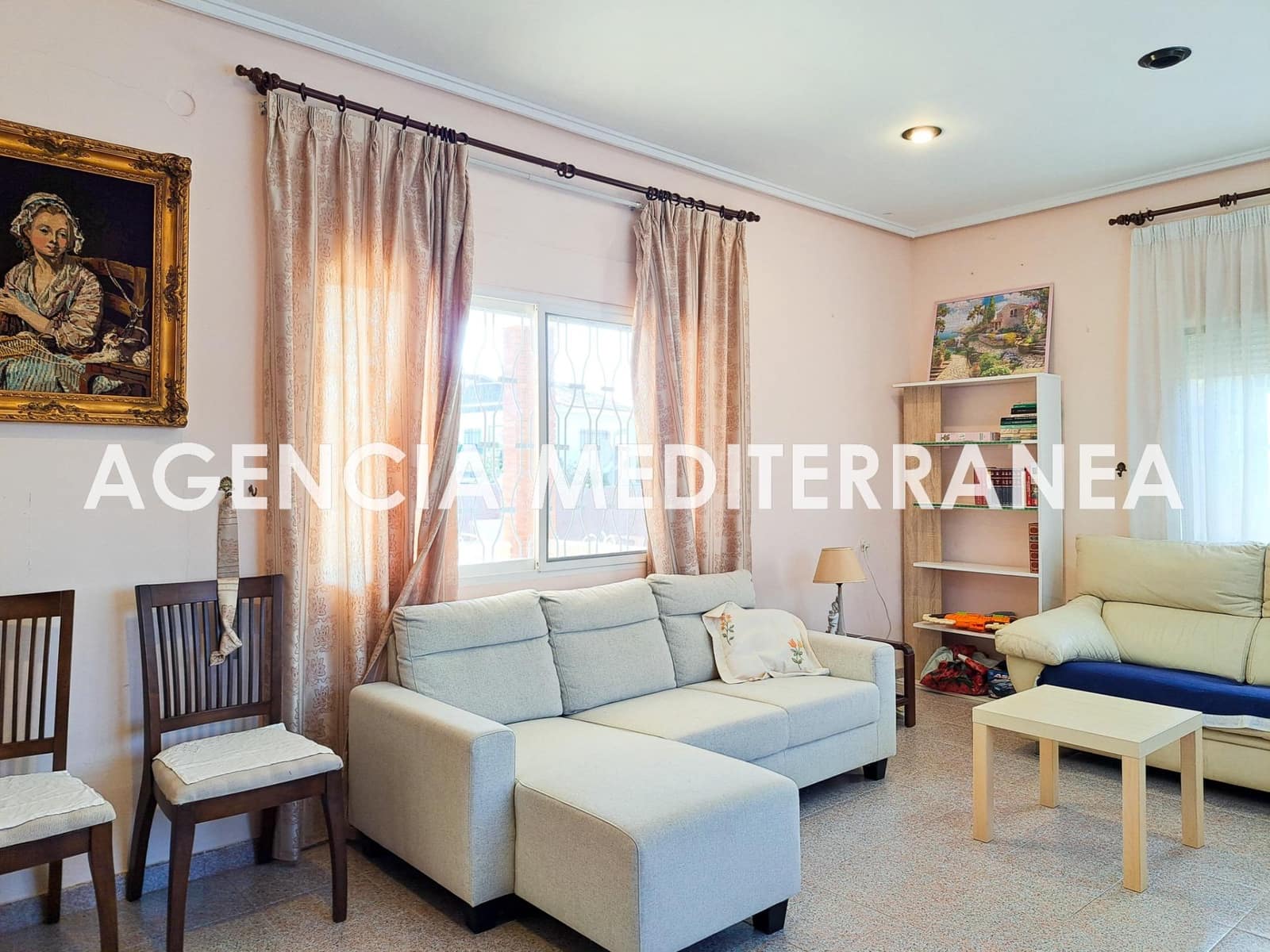 4 sypialnia Willa na sprzedaż w La Canada z basenem garażem - 750 000 € (Ref: 9473044)