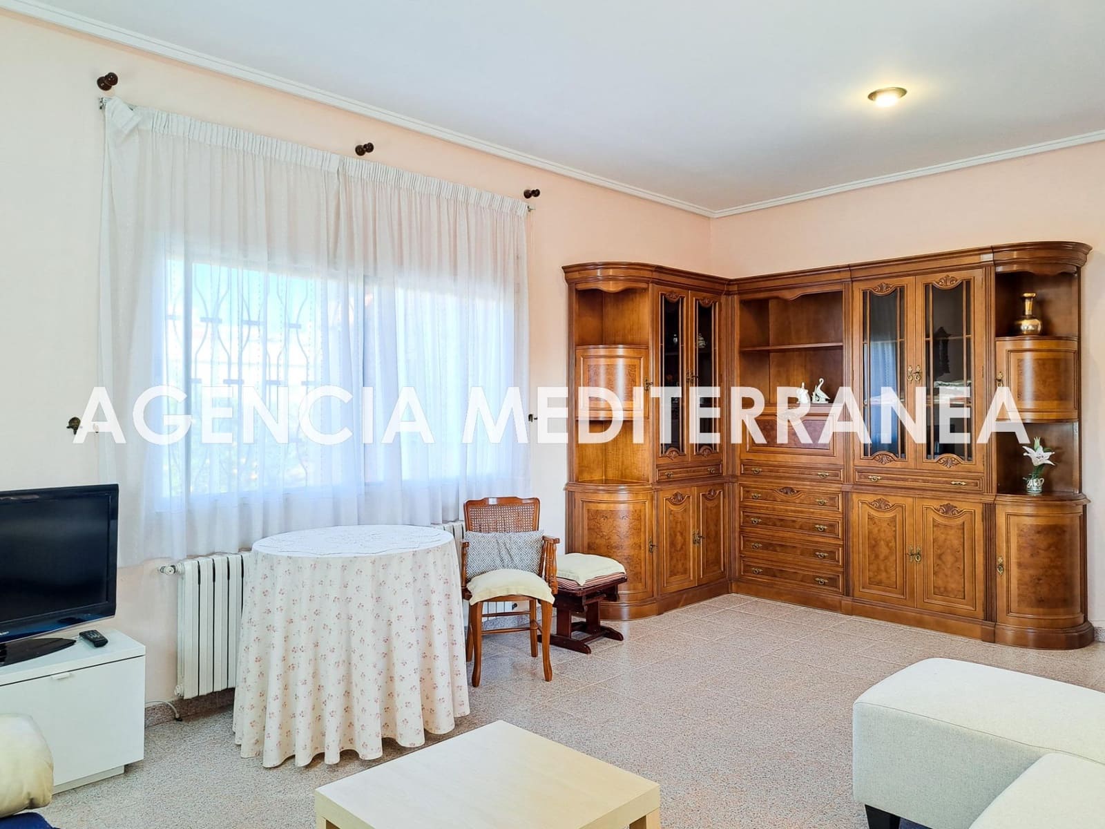 4 sypialnia Willa na sprzedaż w La Canada z basenem garażem - 750 000 € (Ref: 9473044)