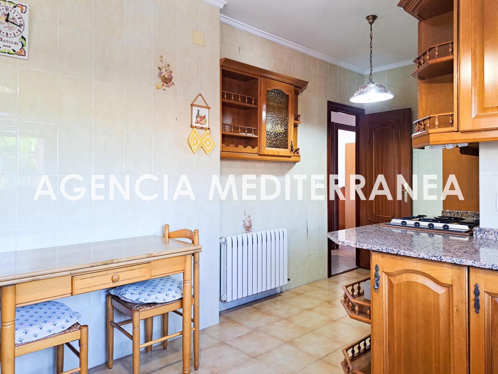 4 sypialnia Willa na sprzedaż w La Canada z basenem garażem - 750 000 € (Ref: 9473044)