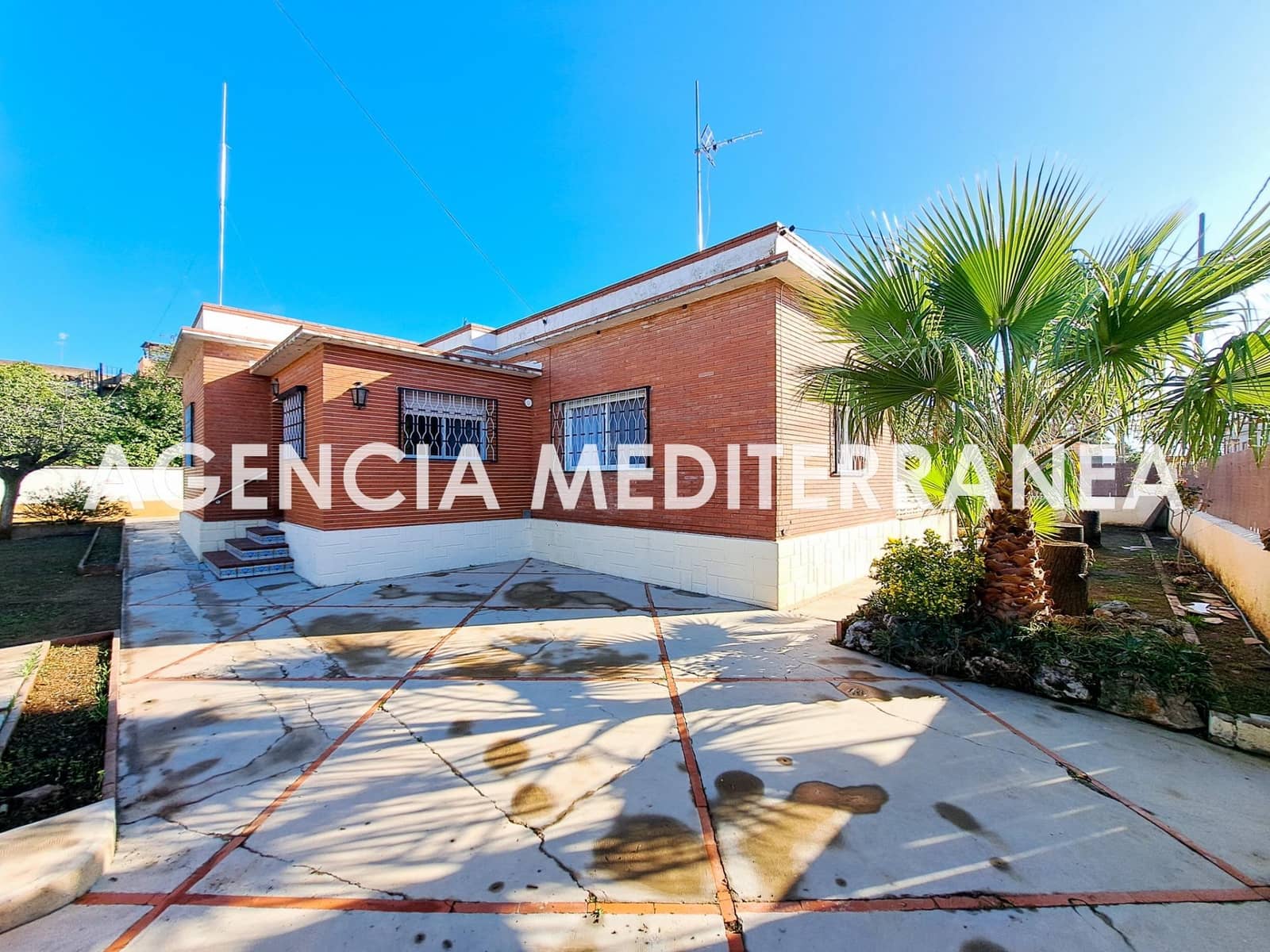 4 sypialnia Willa na sprzedaż w La Canada z basenem garażem - 750 000 € (Ref: 9473044)